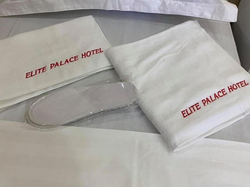 Elite Palace Plus Hotel Batumi Esterno foto