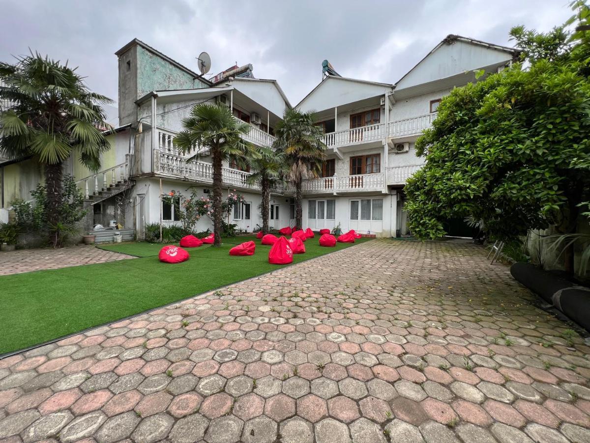 Elite Palace Plus Hotel Batumi Esterno foto